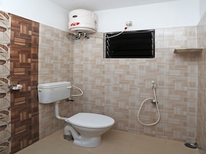 Kostenlose Toilettenartikel, Handtücher