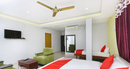 OYO 12765 Hotel Golden Rooms