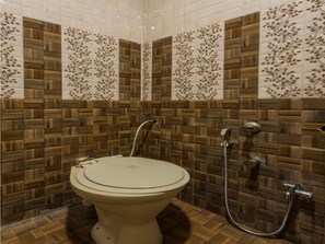 Free toiletries, towels
