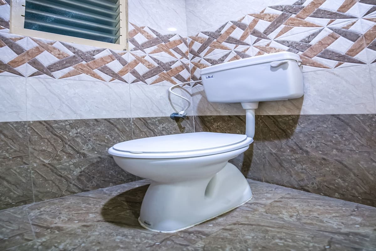 free toiletries, towels