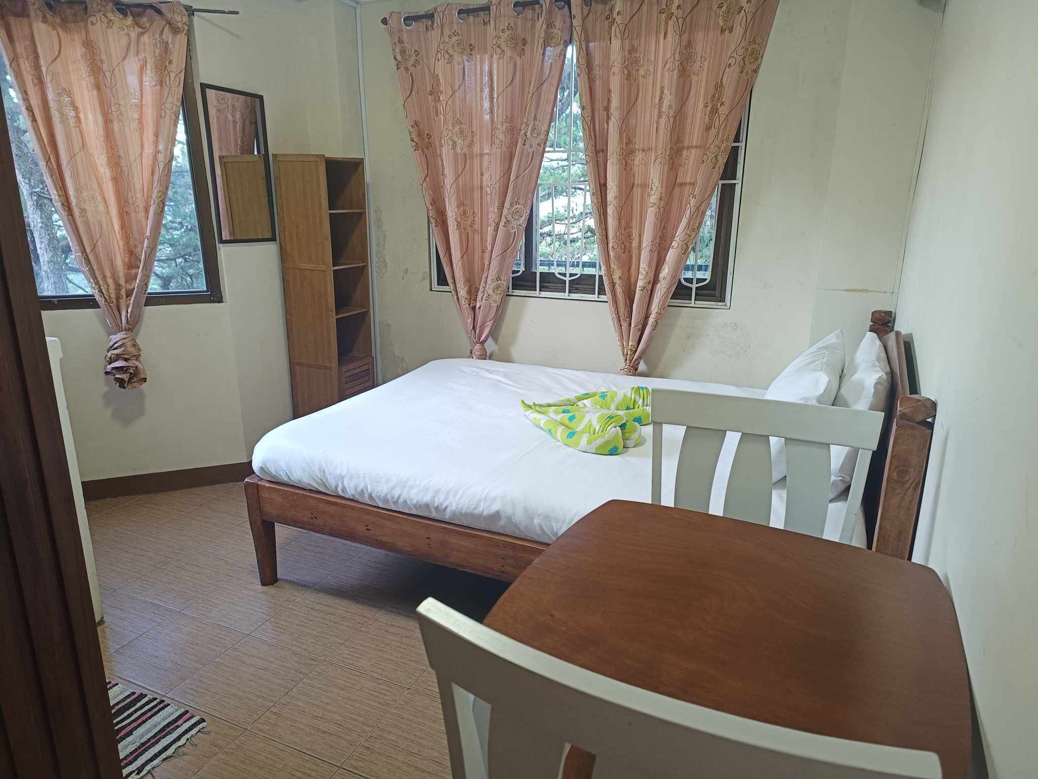 Camera Standard, bagno privato | Lenzuola