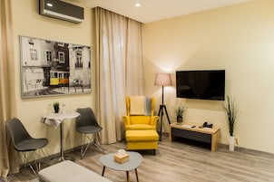Standard Apartment, Kitchenette | Room amenity