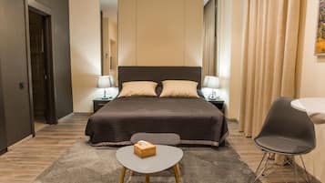 Apartamento standard, cozinha americana | 1 quarto, cofres nos quartos, escrivaninha