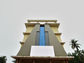 واجهة المنشأة