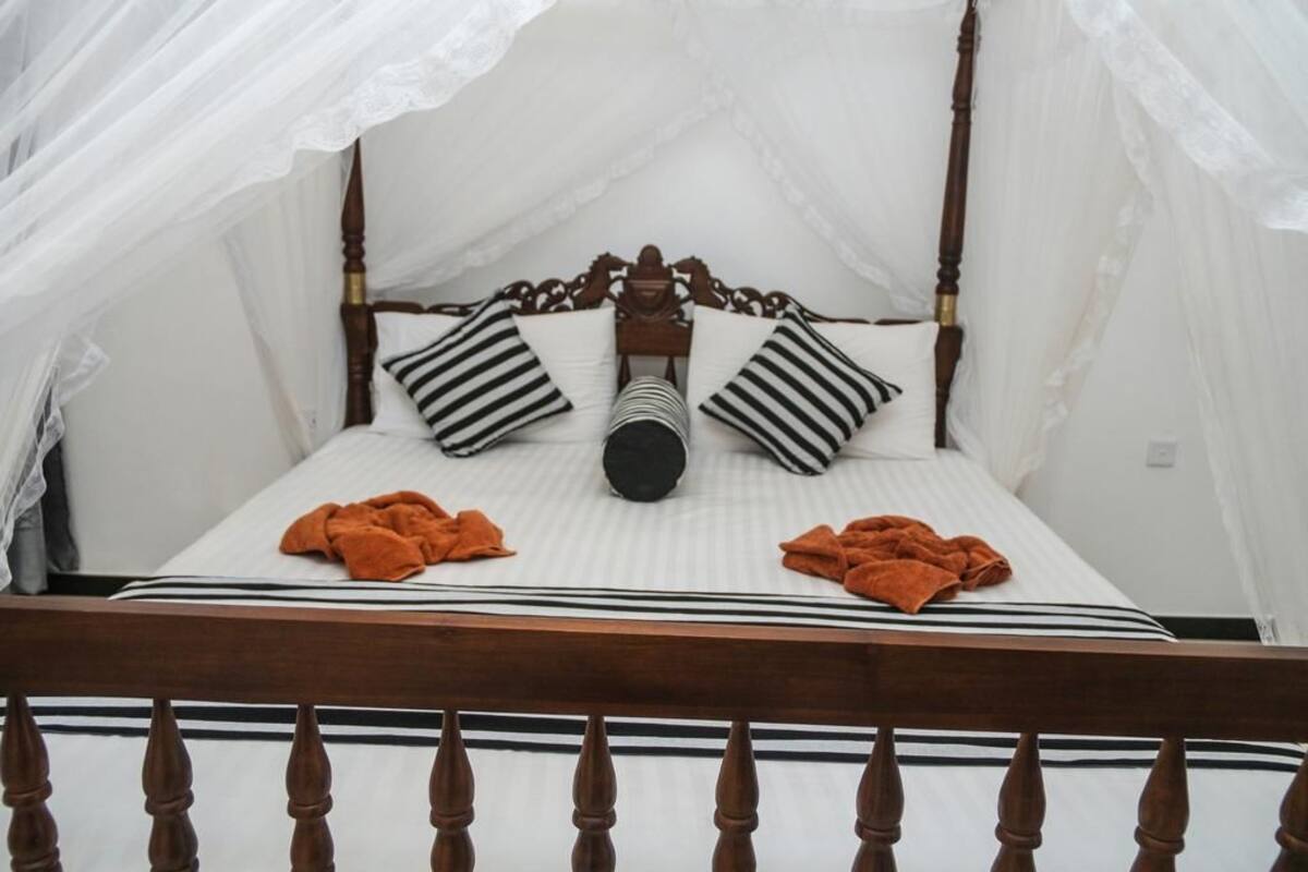 In-room safe, rollaway beds, free WiFi