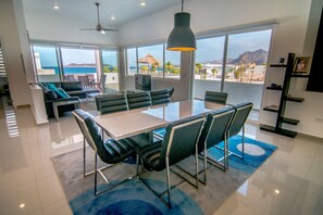 Interior - Vista Real Casa Blanca (San Carlos)