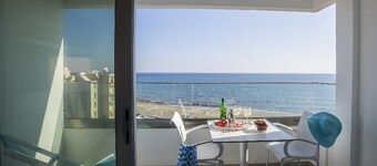 麥肯齊柔伊海濱套房飯店