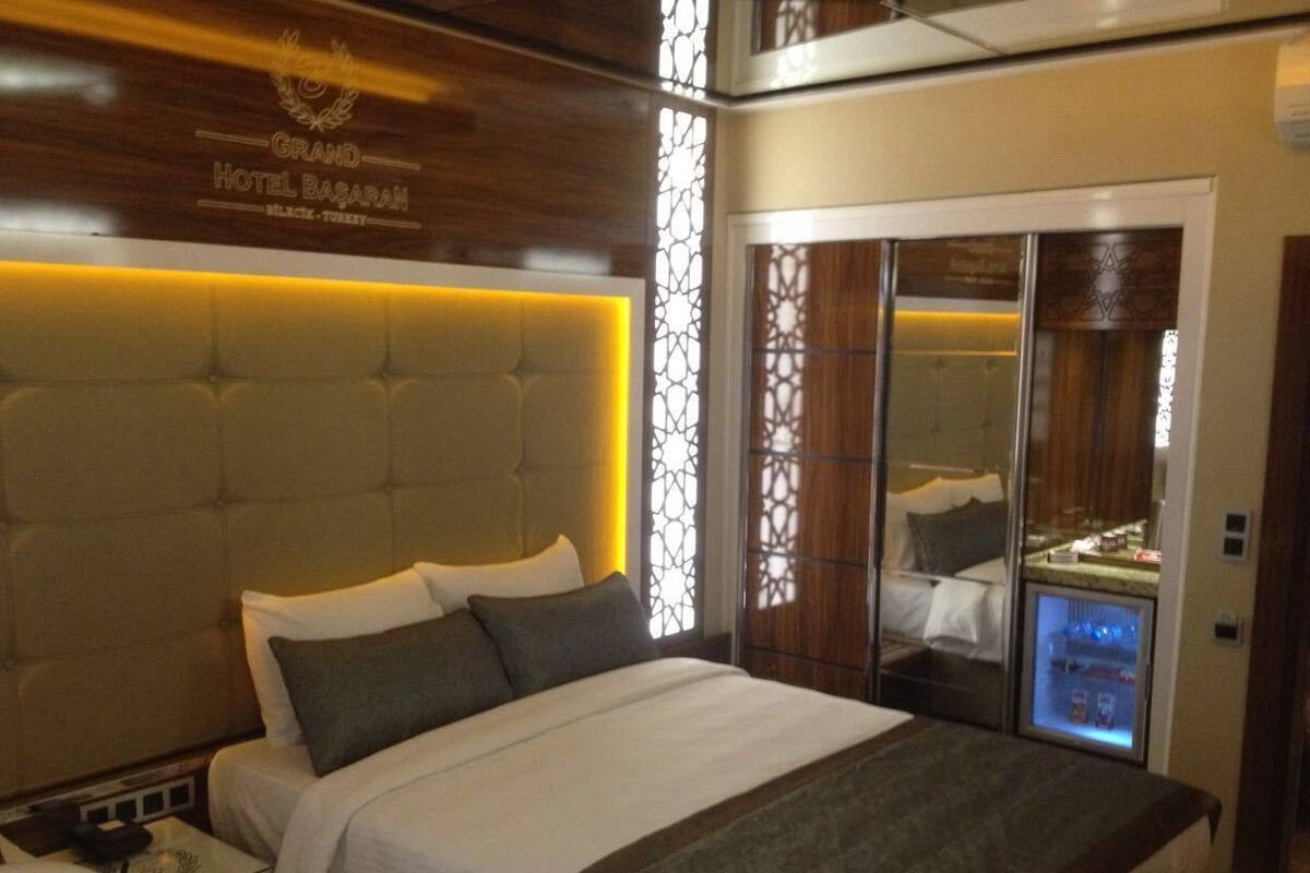 Minibar, in-room safe, desk, soundproofing