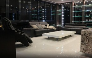 Living room - Luxury Suites Medellin (Medellín)