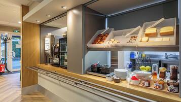 Esmorzar diari d'estil bufet (de pagament)