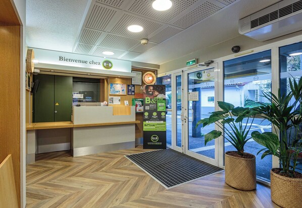 Lobby - B&B HOTEL BAYONNE (Bayonne)