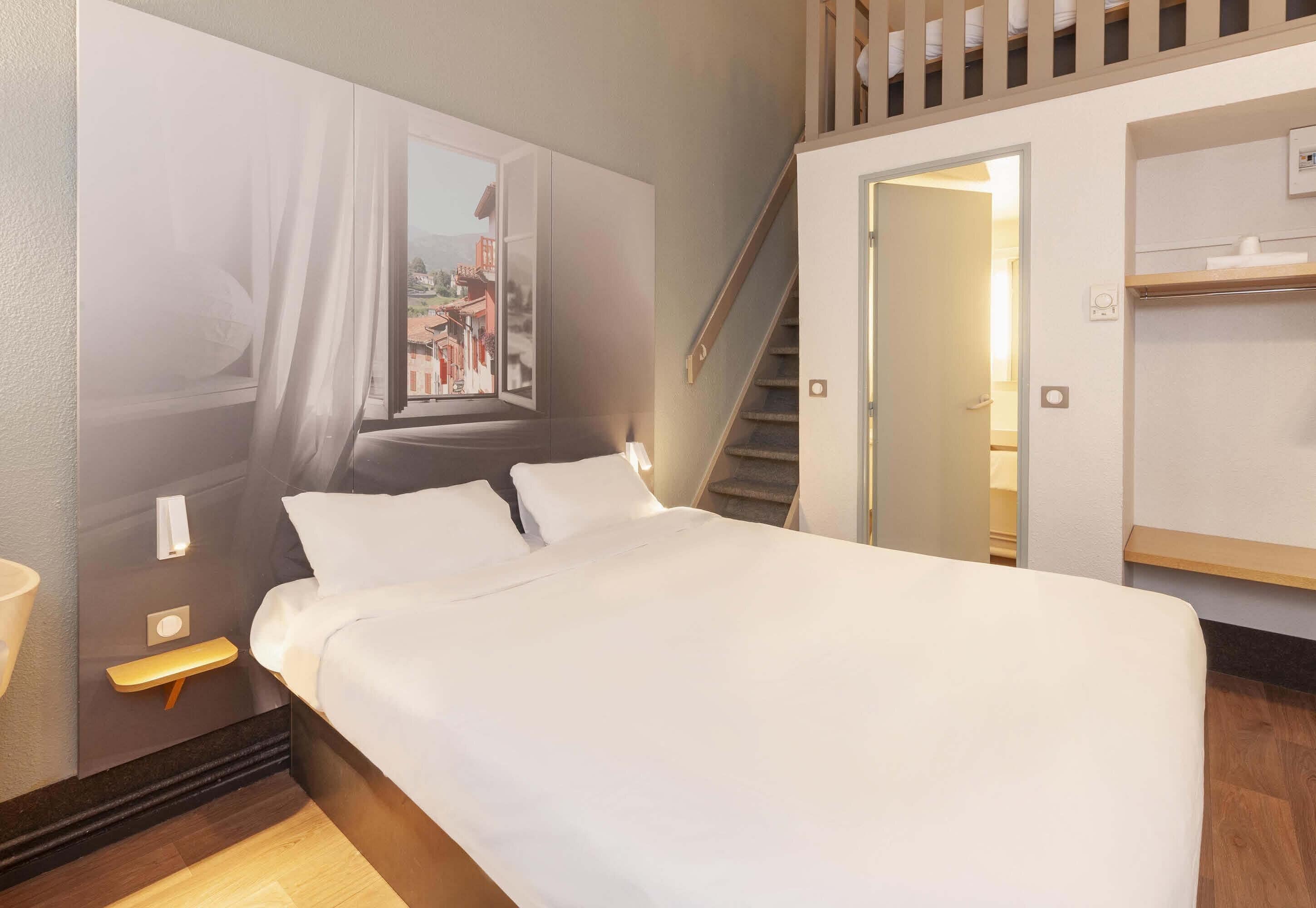 Bureau, chambres insonorisées, Wi-Fi gratuit, draps fournis
