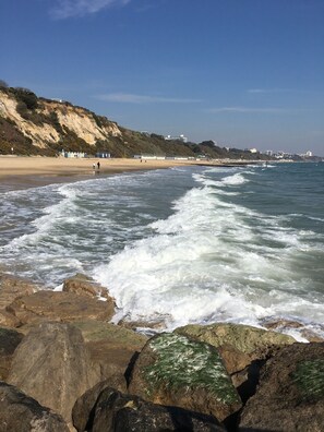 Platja a a prop 