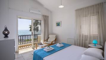 3 bedrooms, in-room safe, iron/ironing board, free WiFi