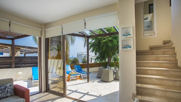 Villa, 2 Bedrooms | Living area | Flat-screen TV