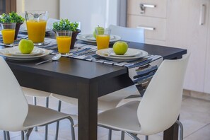 Villa, 2 Bedrooms | In-room dining - Protaras Villa Nissaki (Paralimni)