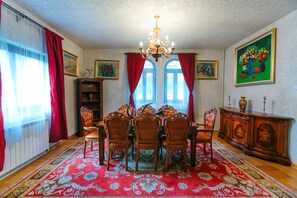 Lobby-Lounge