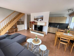 TV connectée, lecteur de DVD, chaîne hi-fi