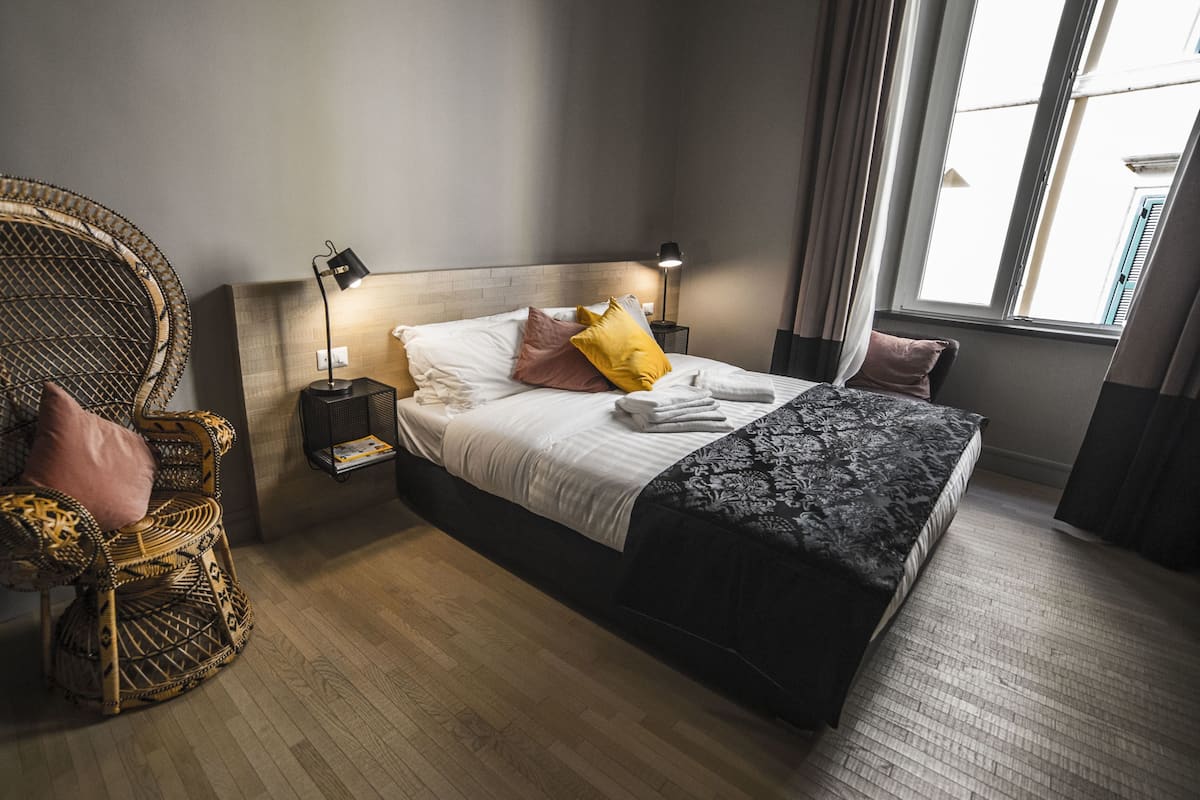 Habitació doble superior | Roba de llit d'alta qualitat, cobrellits i minibar gratuït