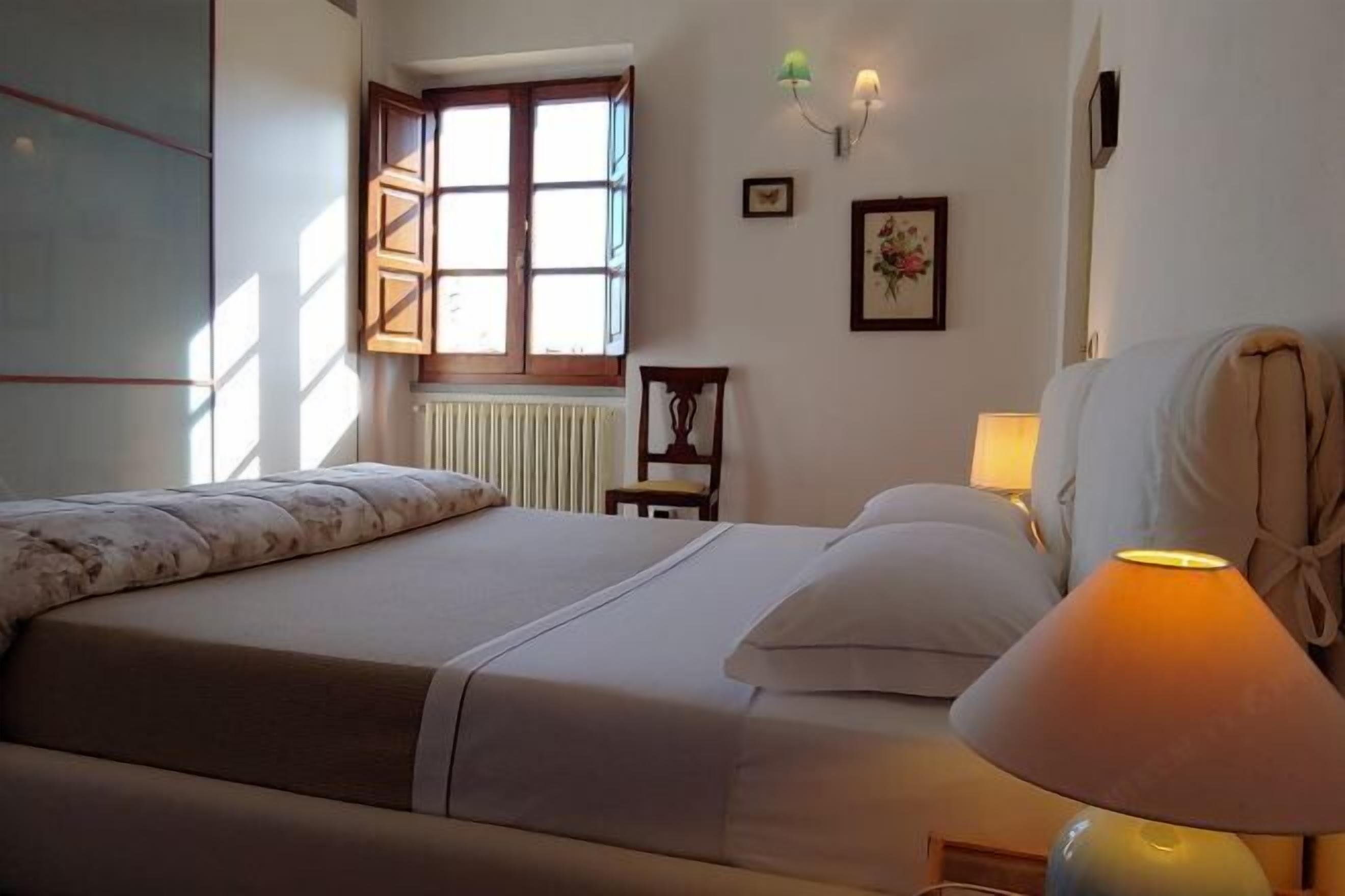 Verdunkelungsvorhänge, kostenloses WLAN, Bettwäsche