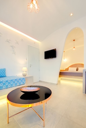 Emerald Suite with outdoor Hot tub | Καθιστικό | Τηλεόραση με επίπεδη οθόνη