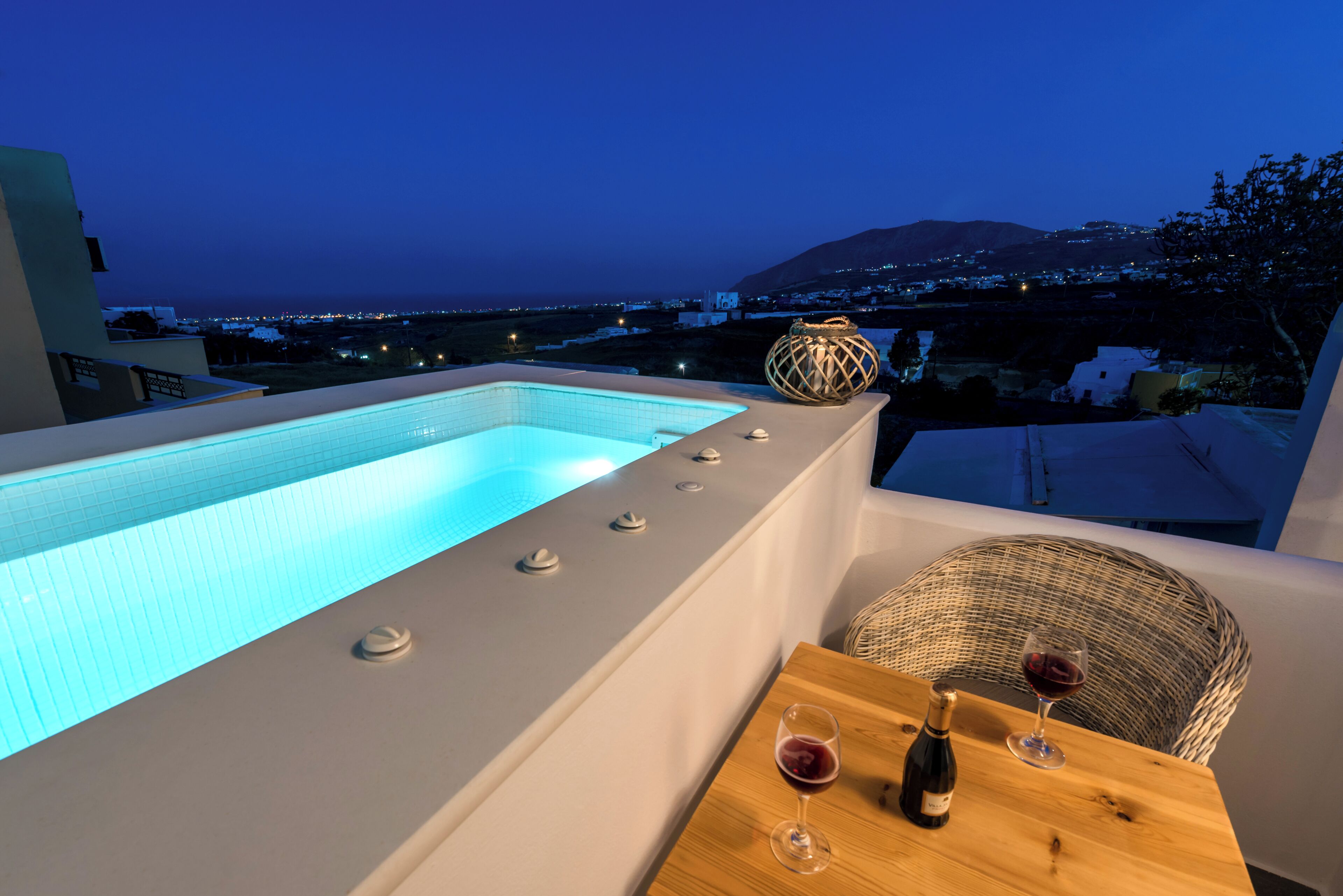 Emerald Suite with outdoor Hot tub | Baignoire à jets