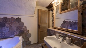 Camera Superior, vasca idromassaggio (SPA bathtub) | 私人 Spa 浴池