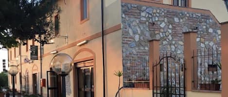 Facciata della struttura