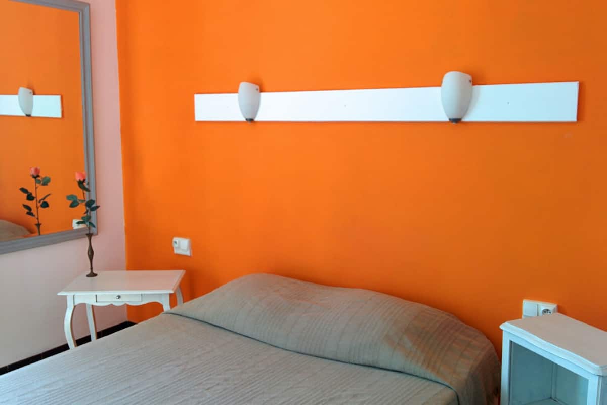Double Room | Individually decorated, individually furnished, desk, free WiFi