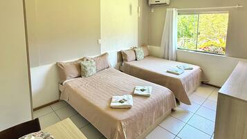 Quarto standard | Roupas de cama premium, individualmente mobiliados, escrivaninha