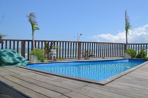 Outdoor pool - Casa Hey-Sol (Bahia de Caraquez)