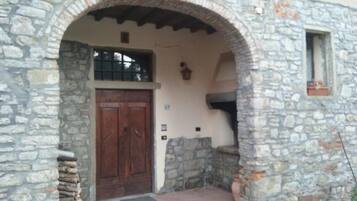 مدخل المنشأة