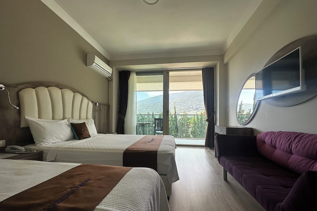 Standard Triple Room, Mountain View | Hypo-allergenic bedding, free minibar items, in-room safe, desk