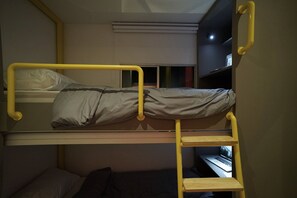Dormitory Room with Shared Bathroom | Iron/ironing board, free WiFi