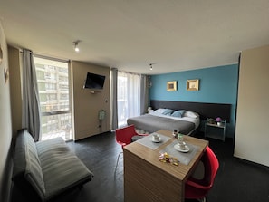 WiFi, wheelchair access