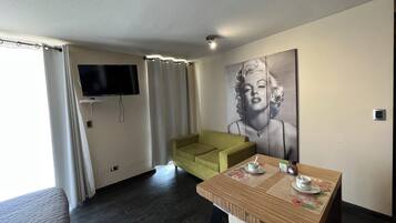 WiFi, wheelchair access