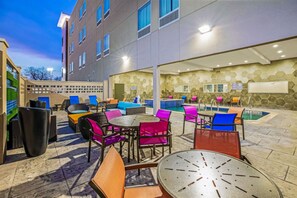 Property amenity - La Quinta Inn & Suites by Wyndham Waco Downtown - Baylor (Waco)