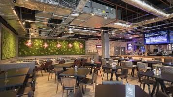 Breakfast, lunch, dinner served; British cuisine