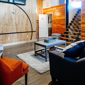 The Sport, No Pets Allowed | Living area