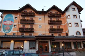 Exterior - Hotel Primiero (Primiero San Martino di Castrozza)