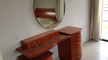 Apartment, 3 Bedrooms, Mountain View | 3 bedrooms, free WiFi