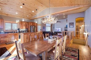 Casa, varias camas (Emerald Vista (Home)) | Cocina privada