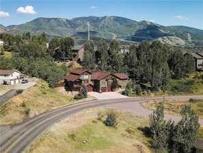 House, Multiple Beds (Emerald Vista (Home)) | Aerial view