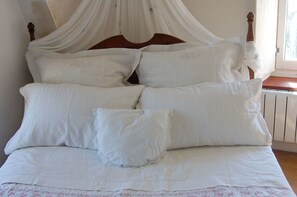 2 bedrooms, individually decorated, individually furnished