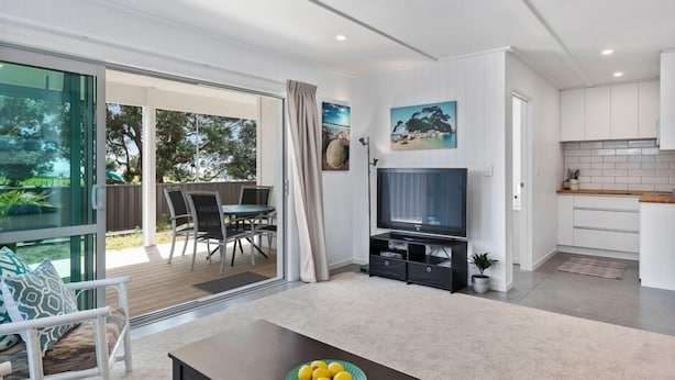 تلفزيون ذكي، كُتُب