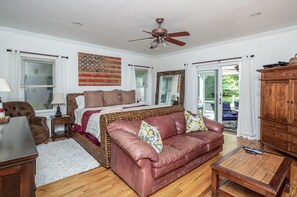 7 bedrooms, iron/ironing board, free WiFi, bed sheets