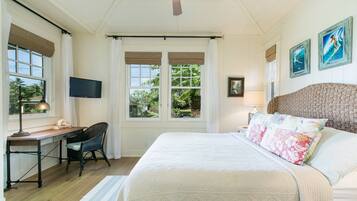 2 chambres, bureau, fer et planche à repasser, lit parapluie