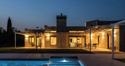 White Villa 53 - Minimal Stein gebaute Villa mit privatem Pool