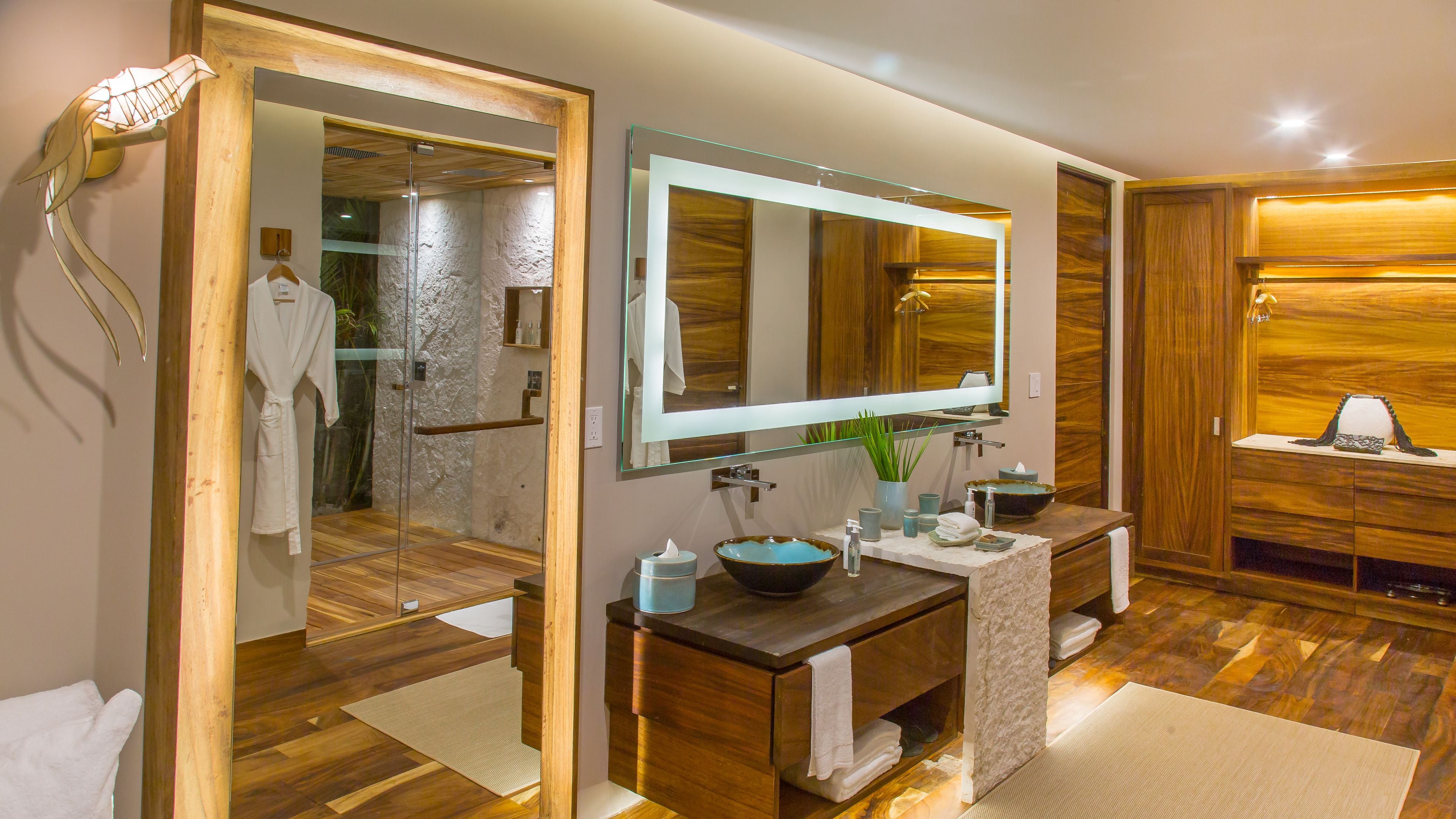 shower, rainfall showerhead, free toiletries, hair dryer