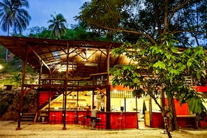 Baari (majoituspaikassa)